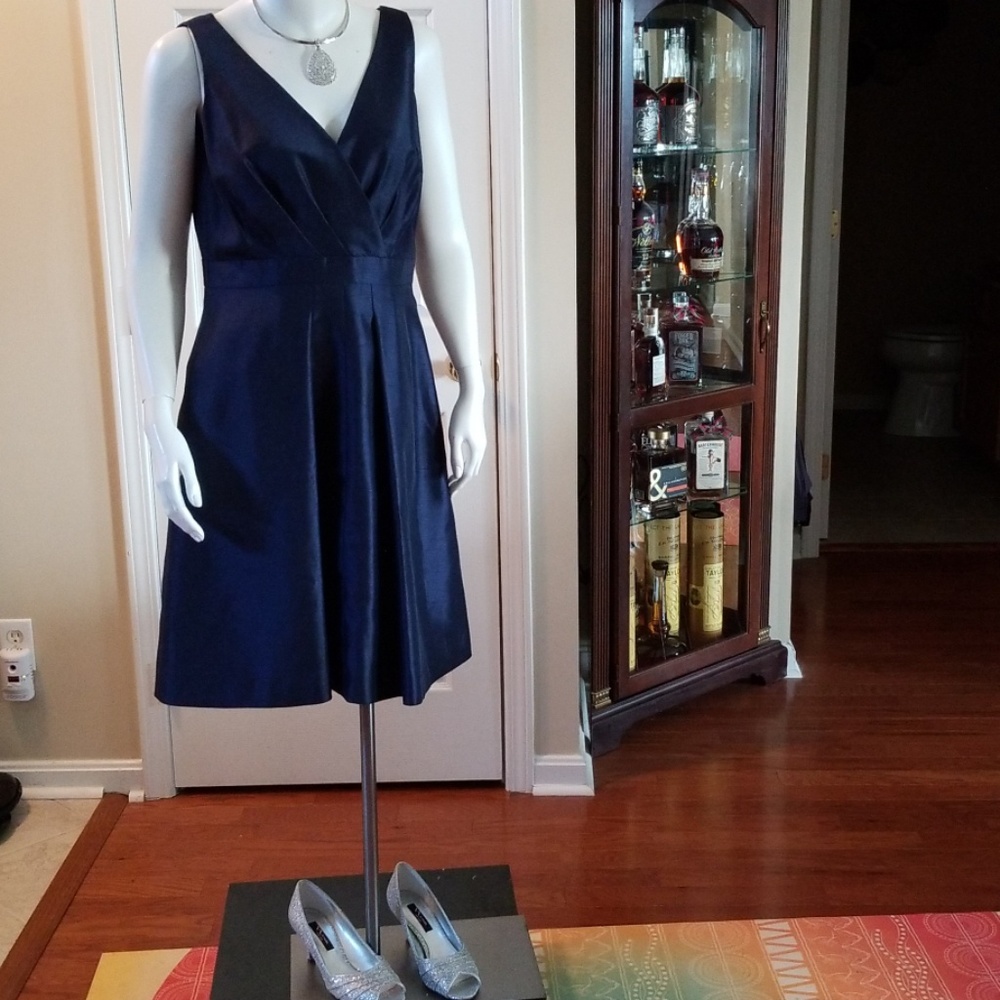 Cocktail dress - Picture 2 of 6